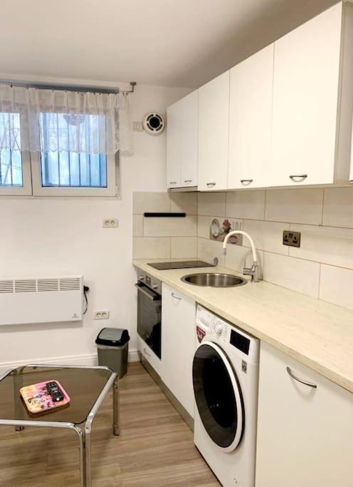 Central Studio Flat Bukareszt Zewnętrze zdjęcie
